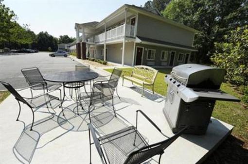 фото отеля Affordable Suites Fredericksburg Hotel