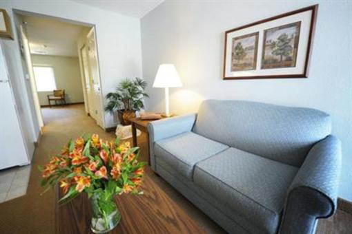 фото отеля Affordable Suites Fredericksburg Hotel