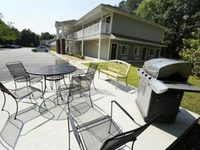 Affordable Suites Fredericksburg Hotel