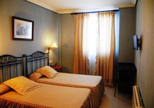 фото отеля Hotel Cristina Enea Valdeganga
