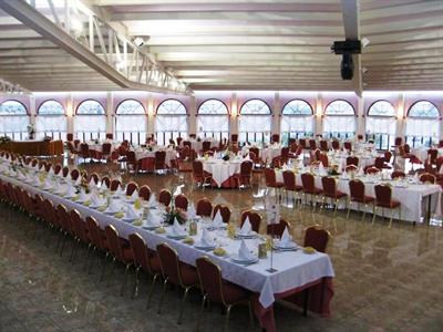 фото отеля Hotel Cristina Enea Valdeganga