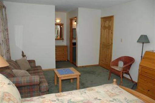 фото отеля Birch Meadows Lodge B&B