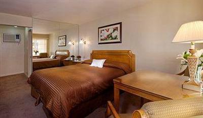 фото отеля Desert Sun Resort