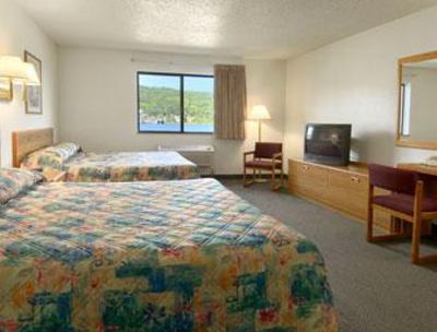 фото отеля Super 8 Houghton