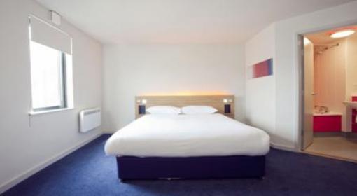 фото отеля Travelodge Maidstone Central
