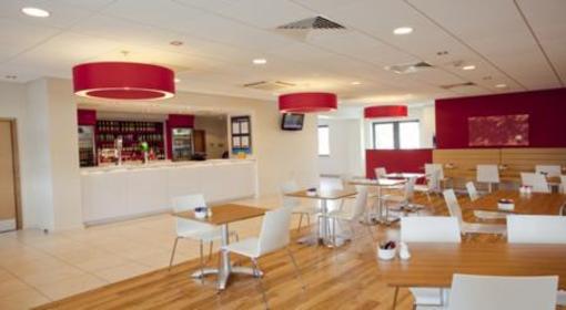 фото отеля Travelodge Maidstone Central