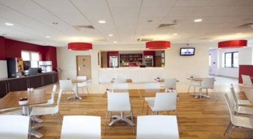 фото отеля Travelodge Maidstone Central