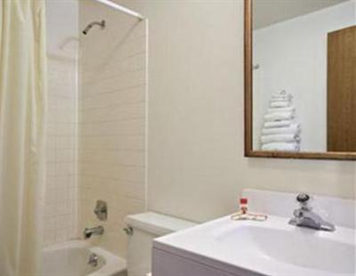 фото отеля Super 8 Riverton