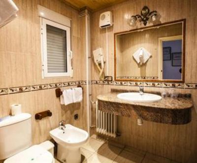 фото отеля Noguera De La Sierpe Hotel Santo Tome