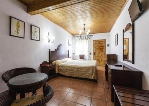 фото отеля Noguera De La Sierpe Hotel Santo Tome