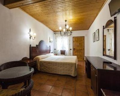 фото отеля Noguera De La Sierpe Hotel Santo Tome