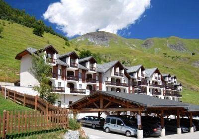 фото отеля L' Ouillon-Les Trois Lacs Hotel Saint-Sorlin-d'Arves