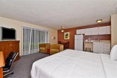 фото отеля Americas Best Value Inn & Suites Tukwila
