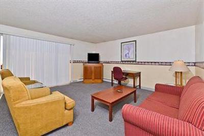 фото отеля Americas Best Value Inn & Suites Tukwila