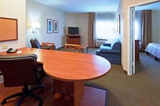 фото отеля Candlewood Suites Lake Jackson