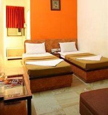 фото отеля OMR Guest House