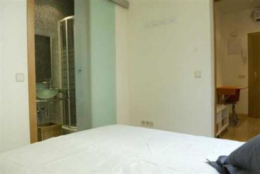 фото отеля Apartamentos MV Plaza Santa Ana Madrid
