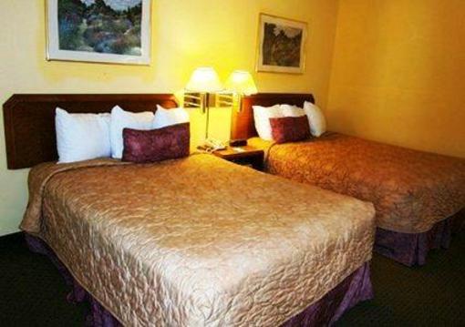 фото отеля Rodeway Inn & Suites Hampton