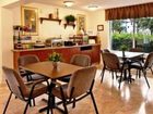 фото отеля Rodeway Inn & Suites Hampton