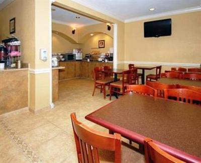 фото отеля Comfort Suites Brenham