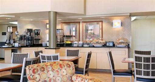 фото отеля Super 8 Madison South