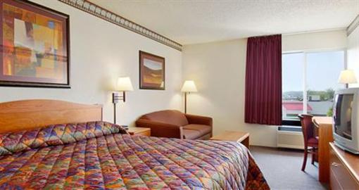 фото отеля Super 8 Madison South