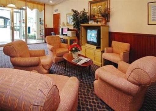 фото отеля Econo Lodge Lenox