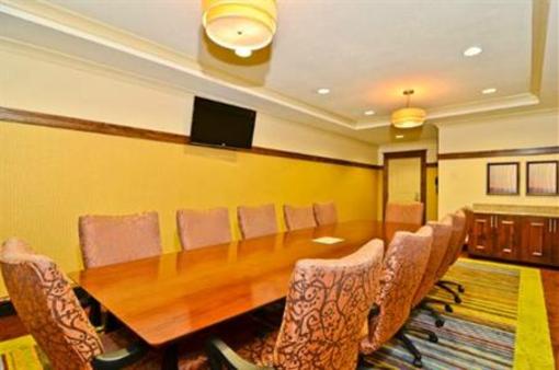 фото отеля Holiday Inn Express and Suites Williston