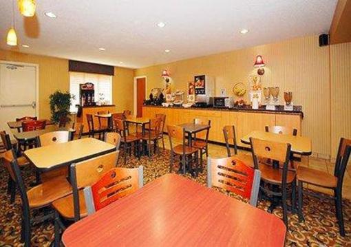 фото отеля Sleep Inn and Suites Ronks