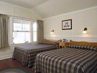 Mammoth Hot Springs Hotel & Cabins