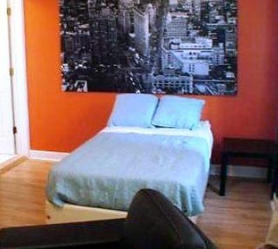 фото отеля Pratt Shore Apartment Chicago
