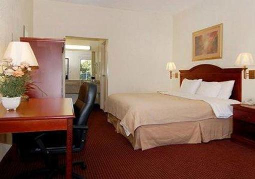 фото отеля Quality Inn Goodlettsville