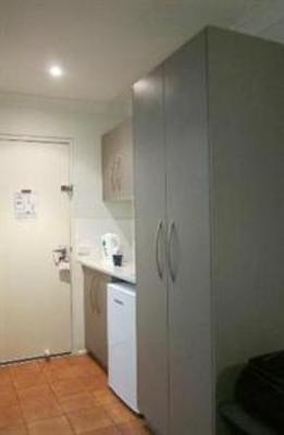 фото отеля Quality Inn Burke & Wills