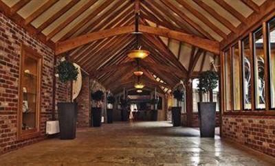 фото отеля Old Thorns Golf & Country Estate Liphook