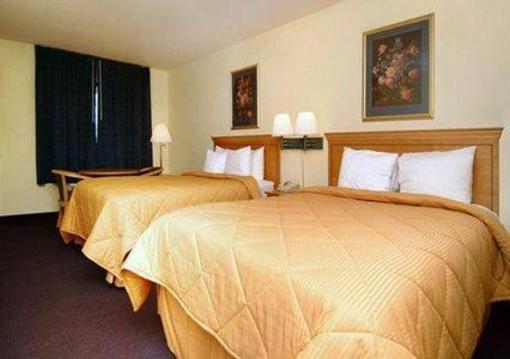 фото отеля Quality Inn Coliseum