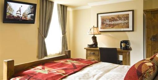 фото отеля Smith & Western Tunbridge Wells