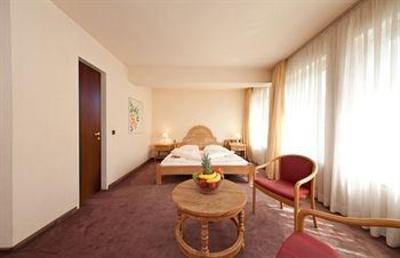 фото отеля Madison I Dusseldorf Hotel