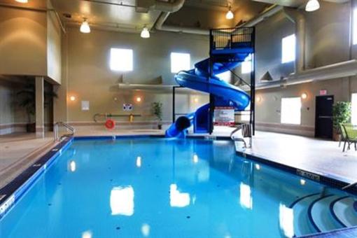 фото отеля Pomeroy Inn & Suites Chetwynd