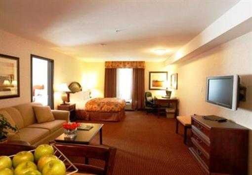 фото отеля Pomeroy Inn & Suites Chetwynd