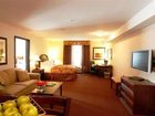 фото отеля Pomeroy Inn & Suites Chetwynd