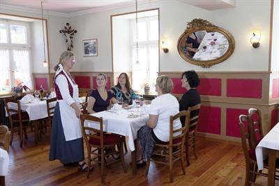 фото отеля Gasthof zum Kreuz