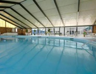 фото отеля Days Inn Meadville Conference Center