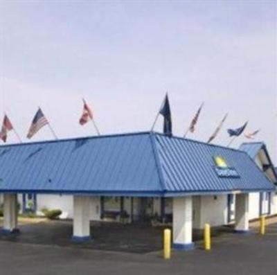 фото отеля Days Inn Meadville Conference Center