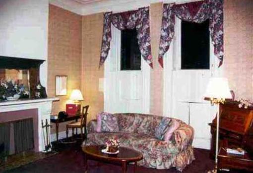 фото отеля Biltmore Suites Hotel