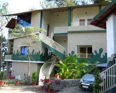 фото отеля Parumpara Holiday Resort Kushalanagara