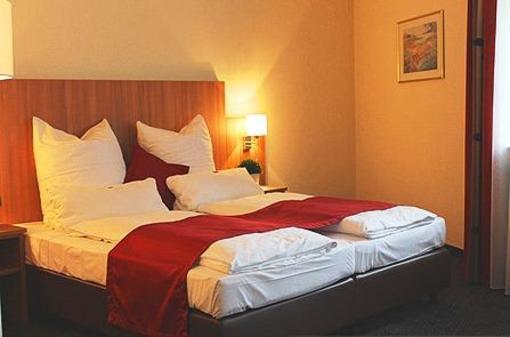 фото отеля Hotel Ambassador Grasbrunn