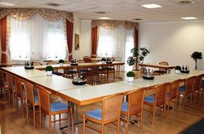 фото отеля Hotel Ambassador Grasbrunn