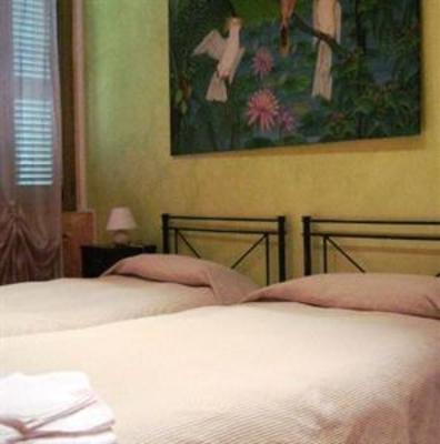 фото отеля Al Viale Papa Giovanni Bed & Breakfast Bergamo