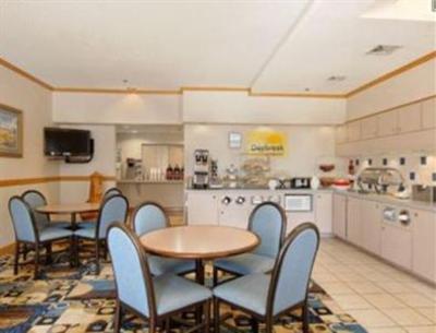 фото отеля Days Inn & Suites Corpus Christi Central