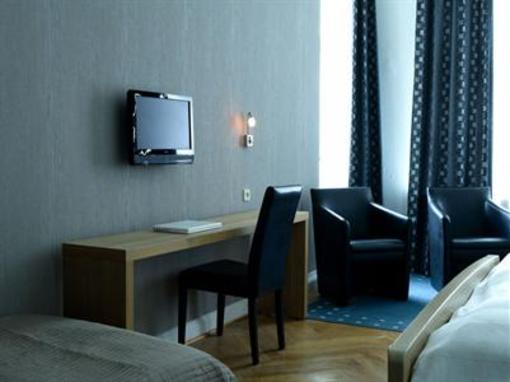 фото отеля Hotel Pension Kleist Berlin